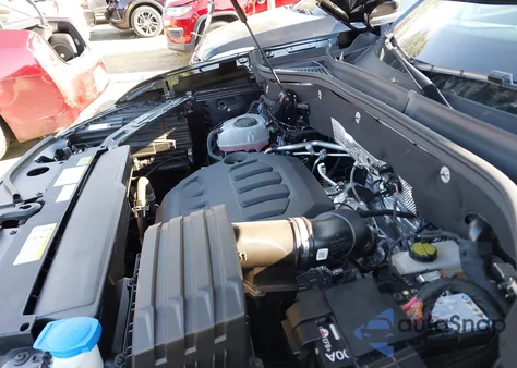 2025 Volkswagen Atlas 2.0T Se W/Technology from USA, damaged, VIN 1V2HR2CA6SC567936